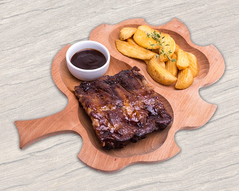 Poza Coaste de vită cu cartofi aurii  si sos BBQ