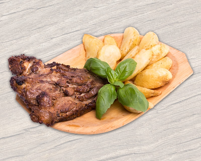 Poza Pastramă de oaie cu cartofi prăjiti  si castravete murat